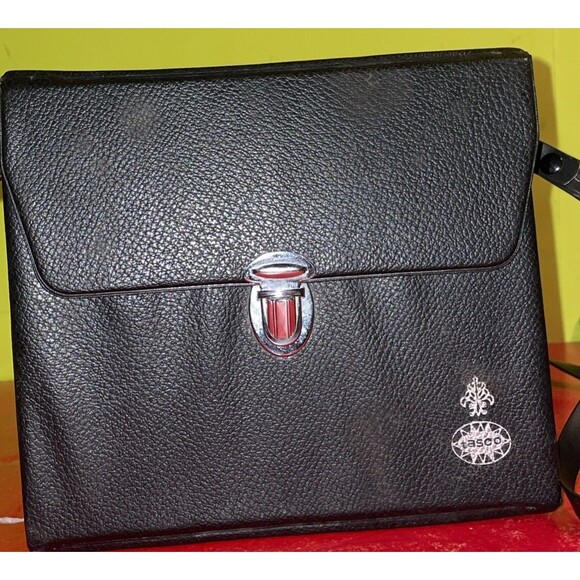 vintage Tasco Model 304 7x35 binoculars made in Japan. (with Covers & Case ) - Picture 9 of 9